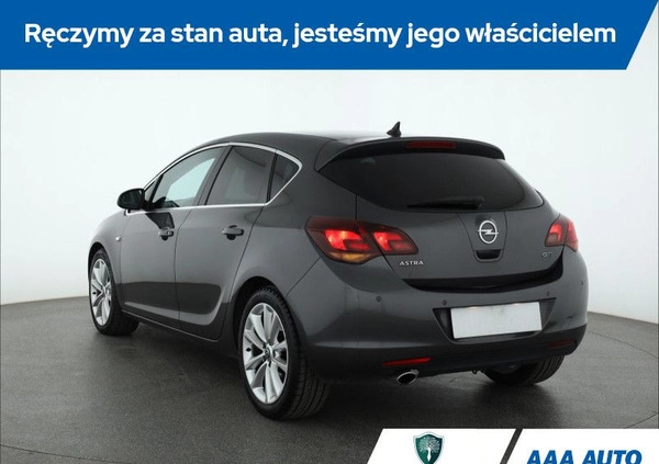 Opel Astra cena 24000 przebieg: 247261, rok produkcji 2011 z Jawor małe 211